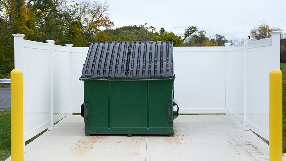 Commercial dumpster